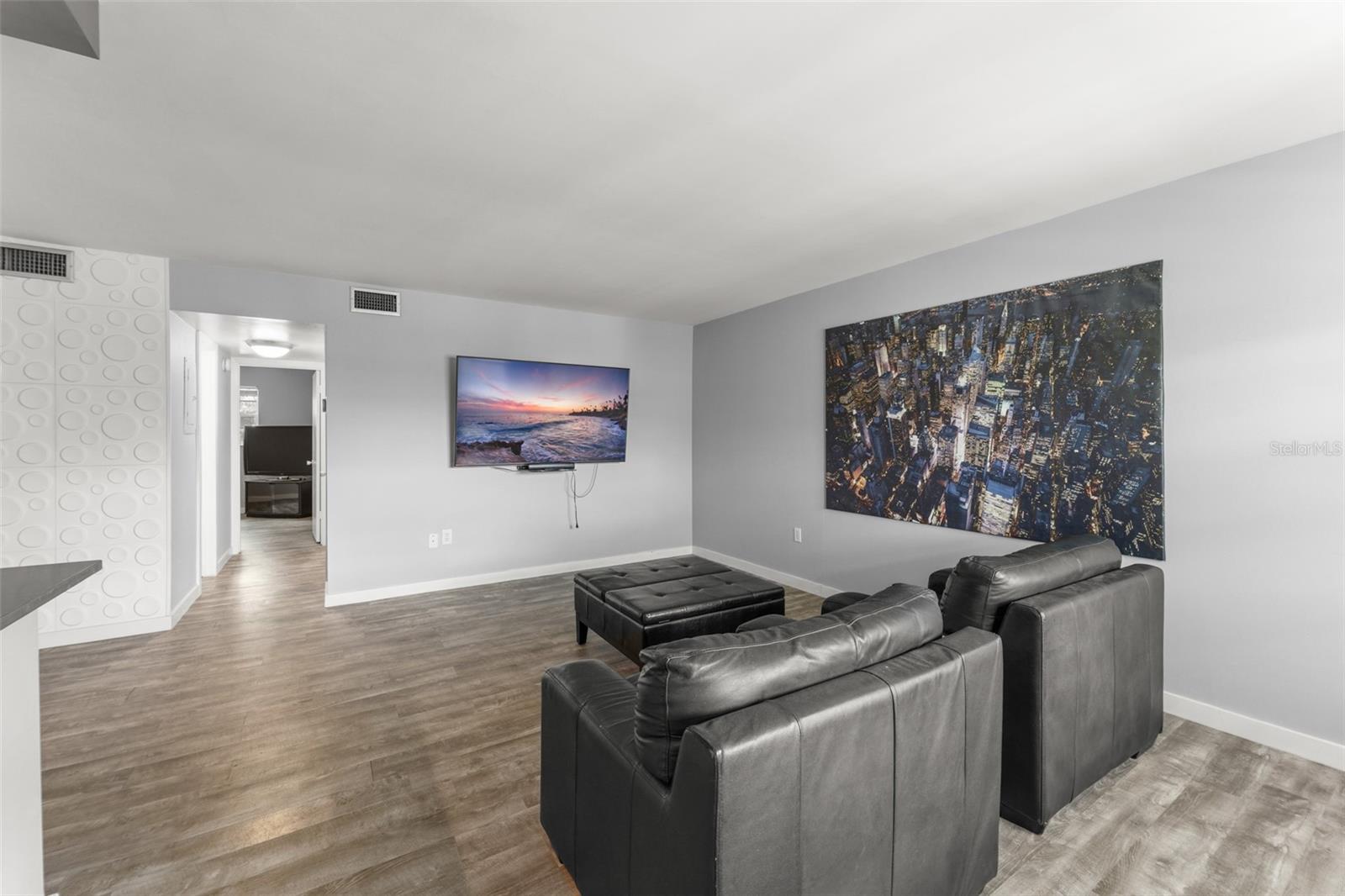 LAKESIDE MANOR APTS CONDO - Residential