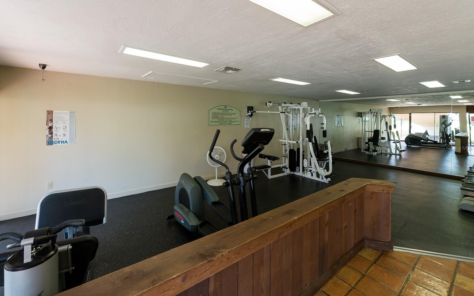 WIMBLEDON PARK CONDO 01 - Residential Lease