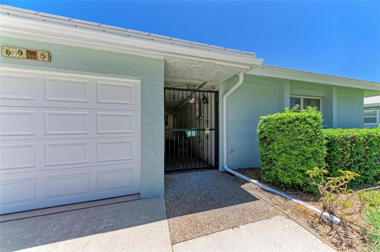 VILLAGE GREEN OF BRADENTON SEC 5 - Residential