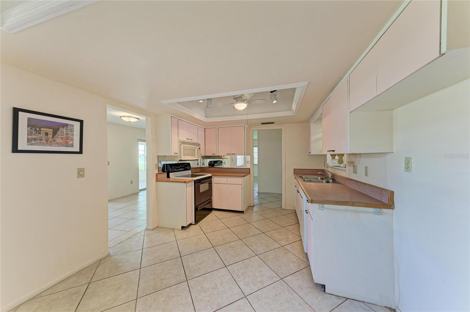 VILLAGE GREEN OF BRADENTON SEC 5 - Residential