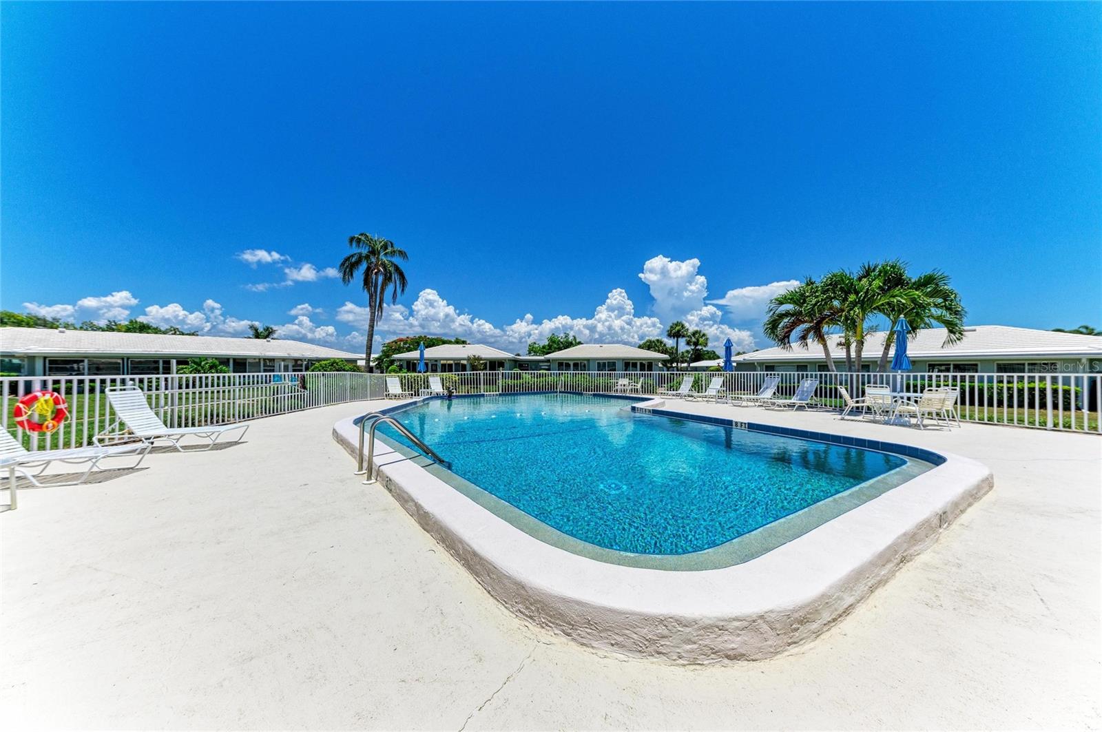 VILLAGE GREEN OF BRADENTON SEC 5 - Residential