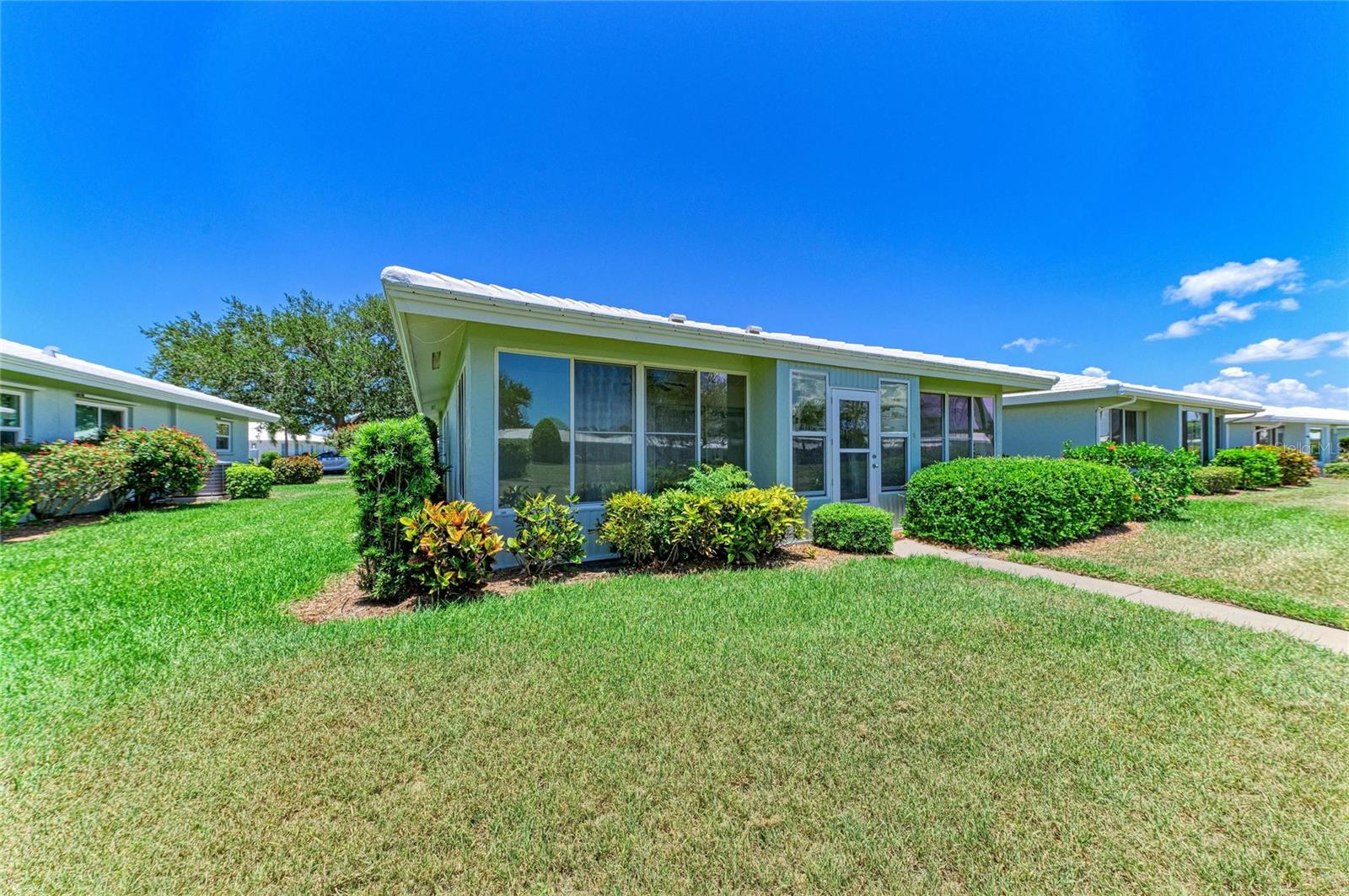 VILLAGE GREEN OF BRADENTON SEC 5 - Residential