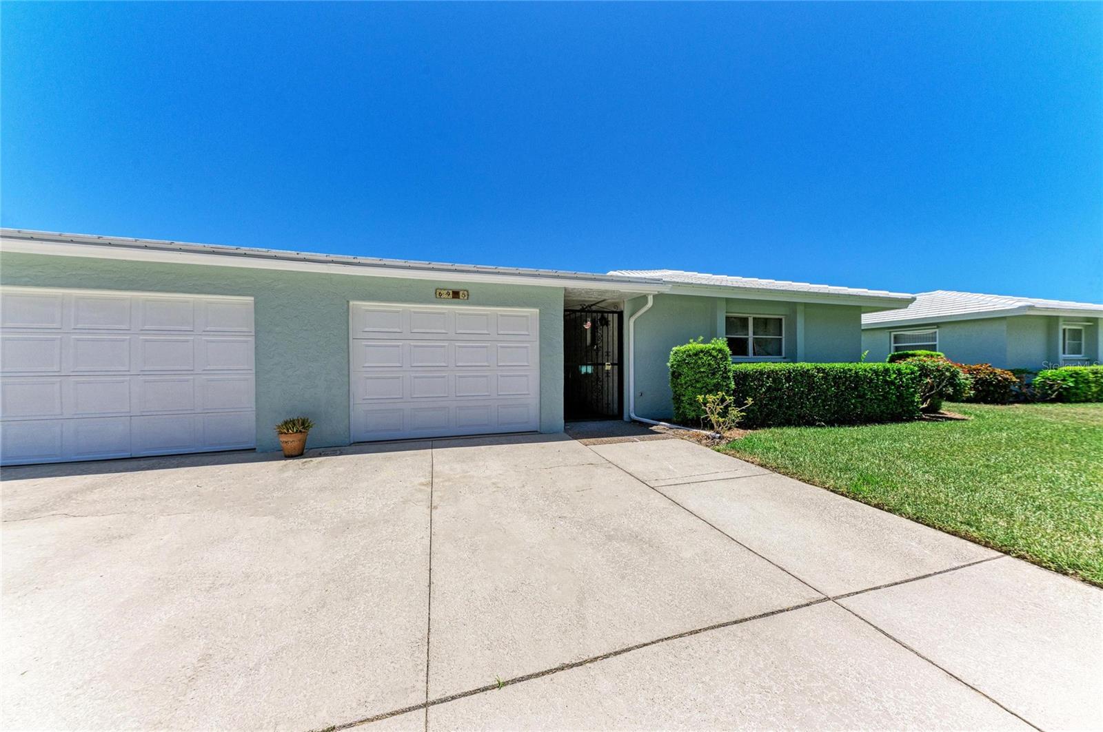 VILLAGE GREEN OF BRADENTON SEC 5 - Residential
