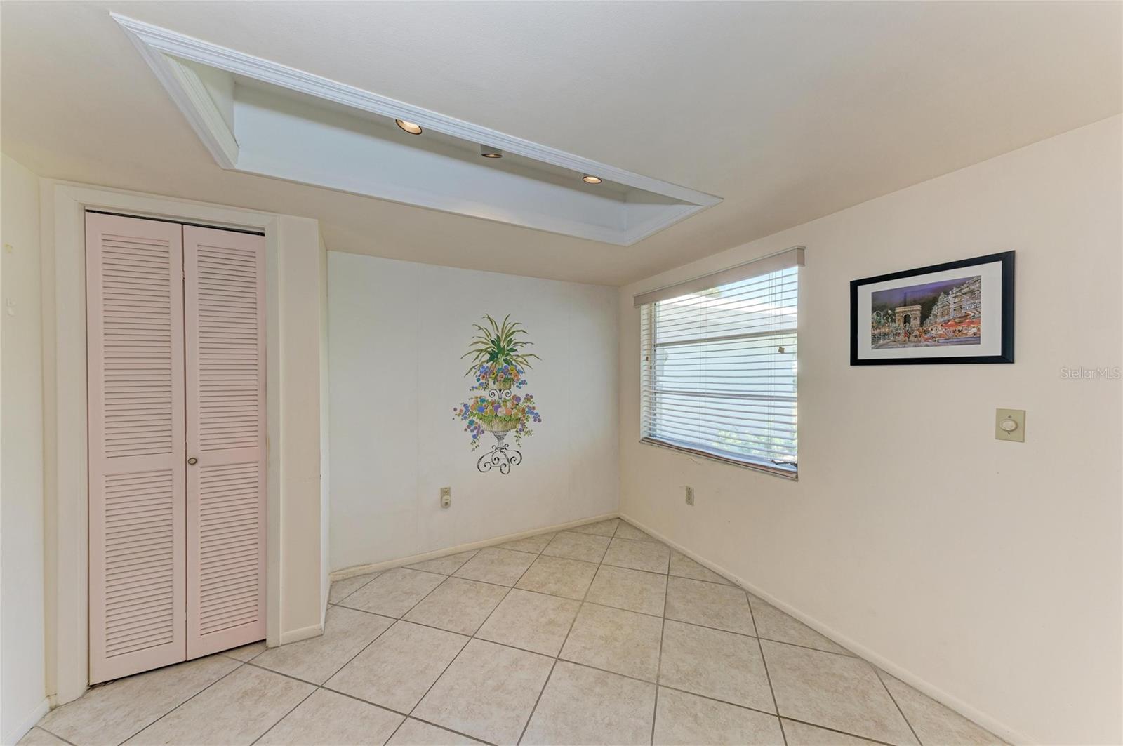 VILLAGE GREEN OF BRADENTON SEC 5 - Residential