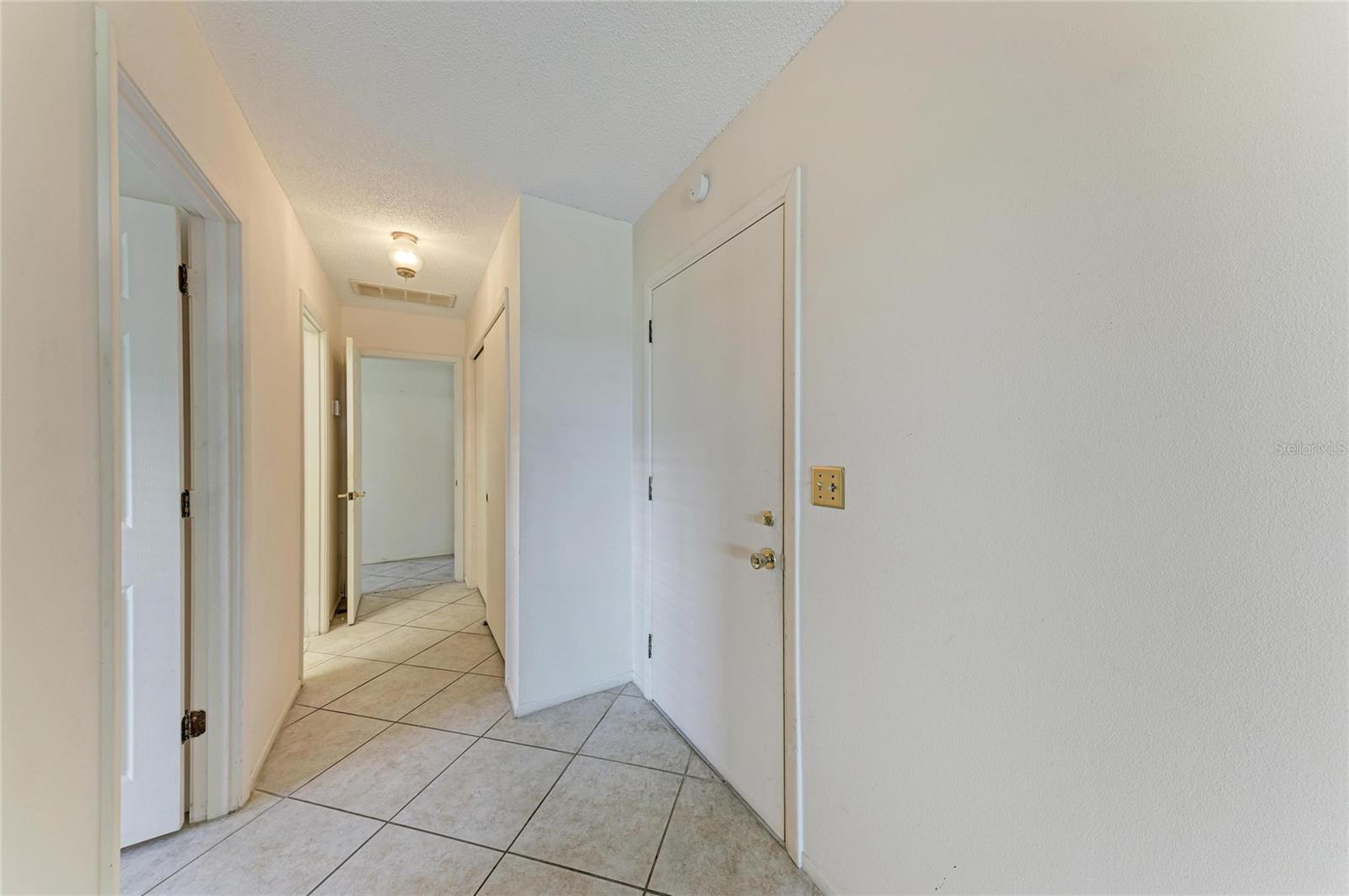 VILLAGE GREEN OF BRADENTON SEC 5 - Residential