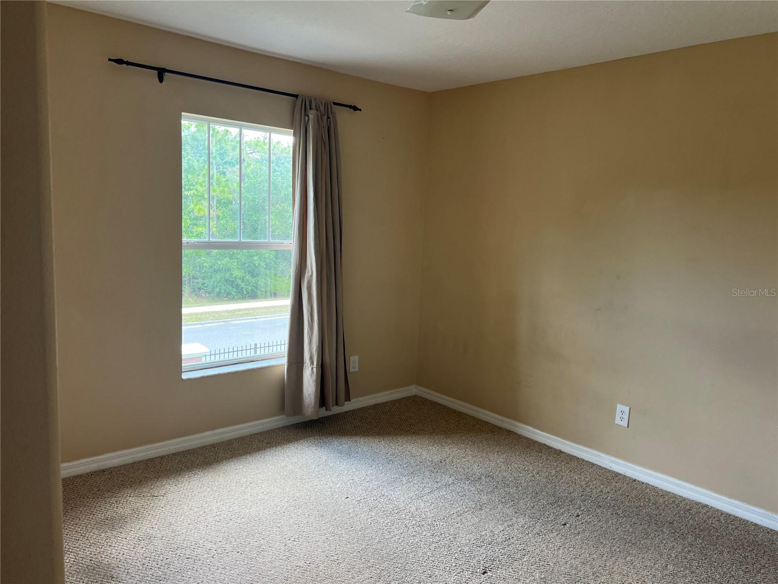 CROWNTREE LAKES 02 & 03 - Residential Lease