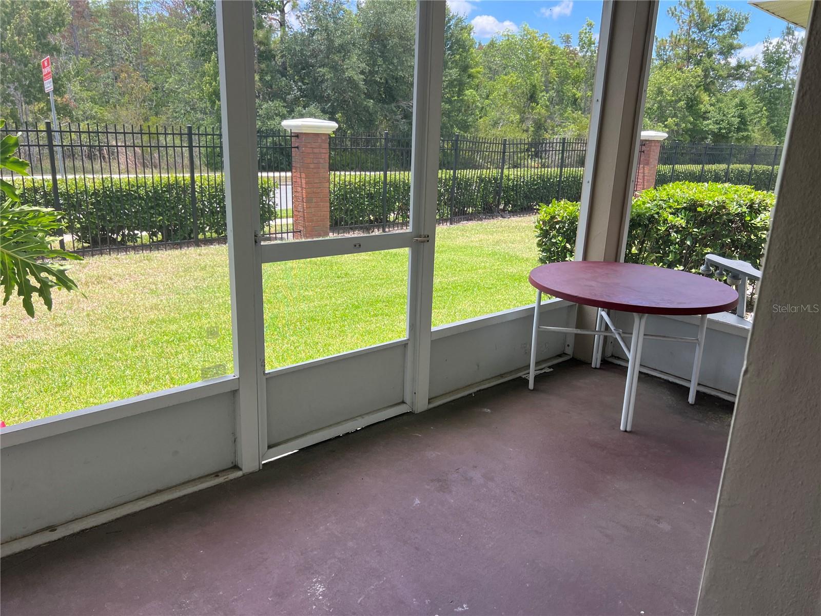 CROWNTREE LAKES 02 & 03 - Residential Lease