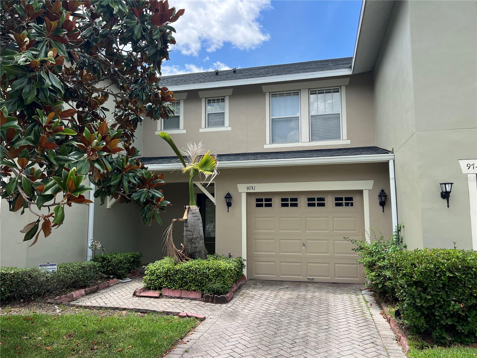 CROWNTREE LAKES 02 & 03 - Residential Lease