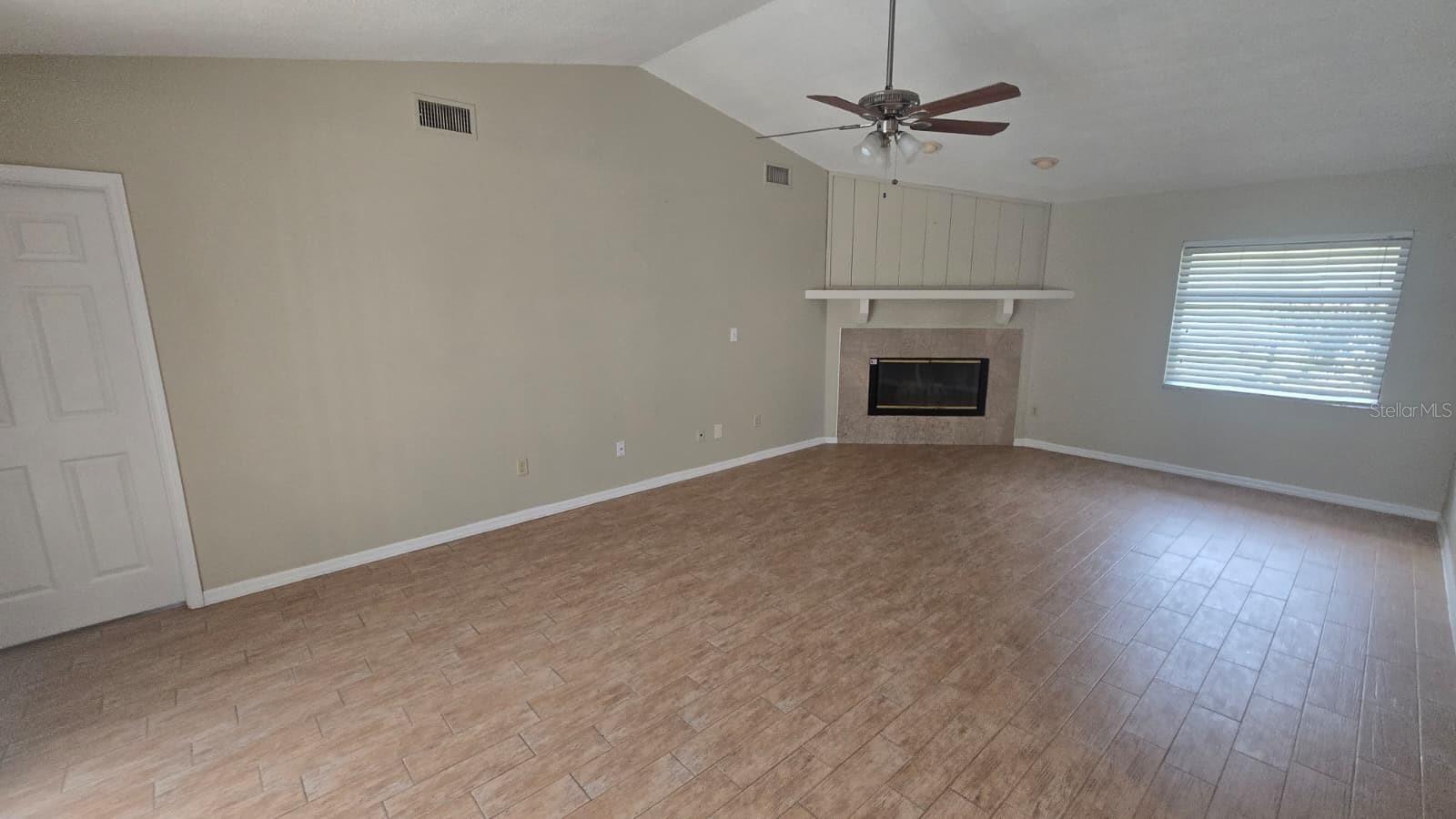 OAKRIDGE ESTATES AT RIDGEMOOR - Residential