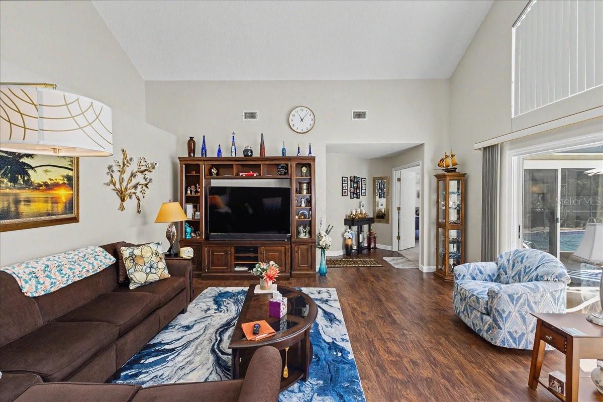 CARRIAGE CREEK AT BREAKAWAY TRAILS - Residential