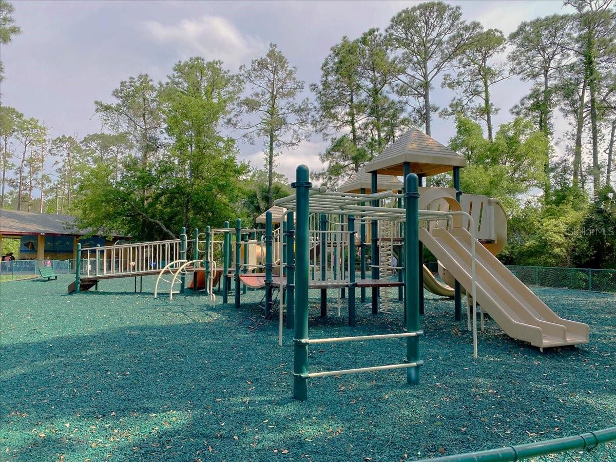 CARRIAGE CREEK AT BREAKAWAY TRAILS - Residential
