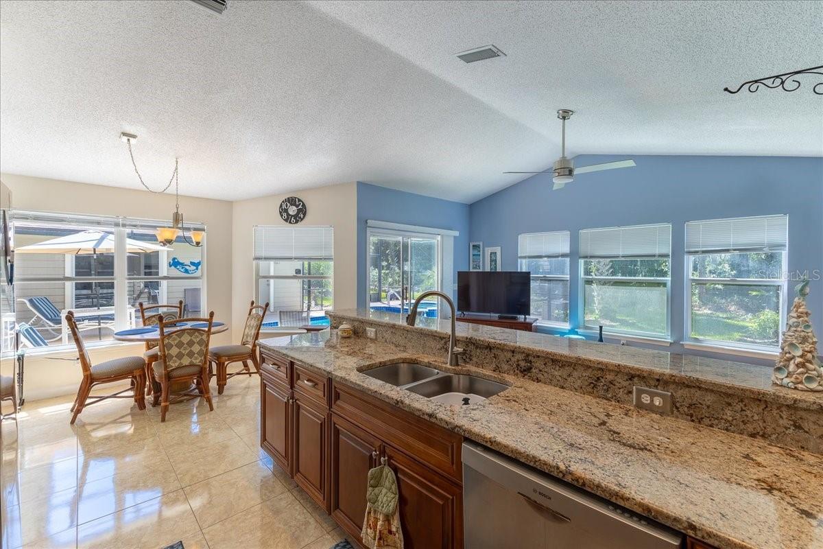 CARRIAGE CREEK AT BREAKAWAY TRAILS - Residential