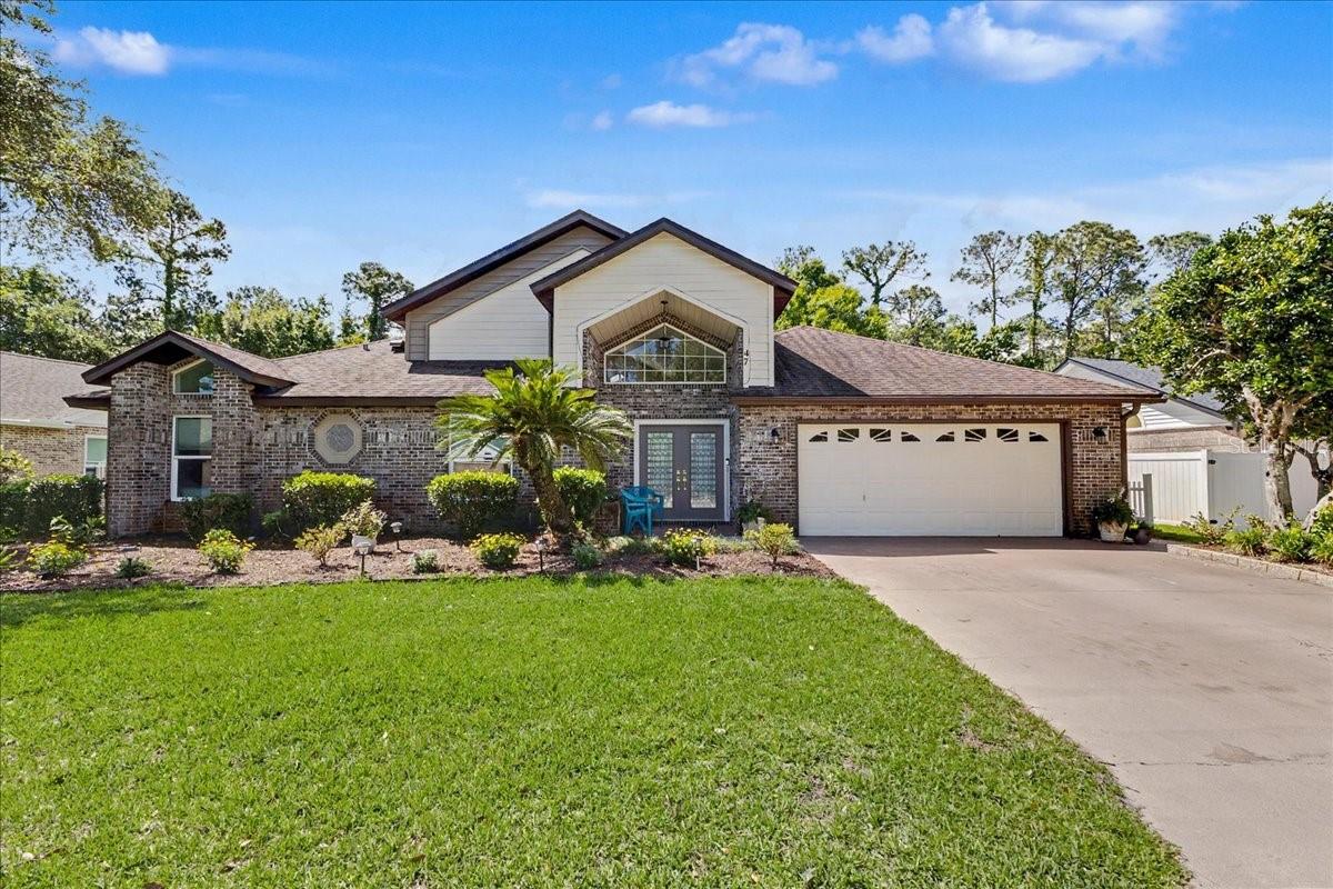 CARRIAGE CREEK AT BREAKAWAY TRAILS - Residential