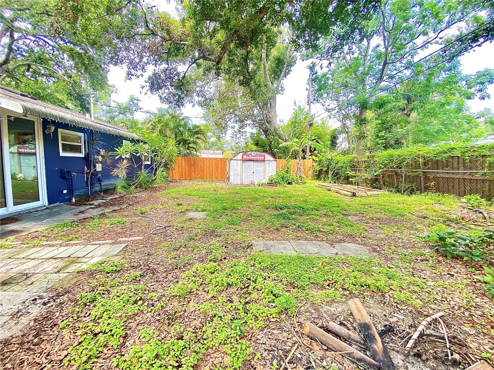 HOELDTKE GROVE SUB - Residential Lease