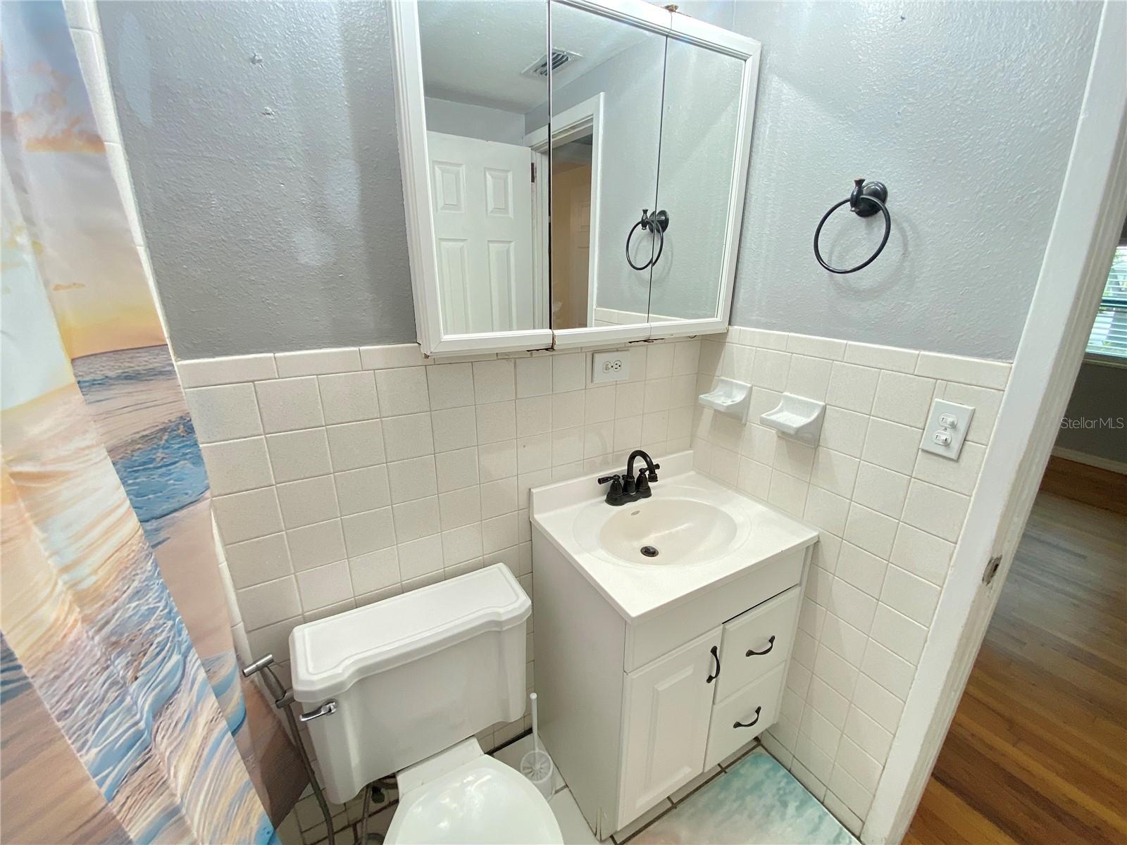 HOELDTKE GROVE SUB - Residential Lease