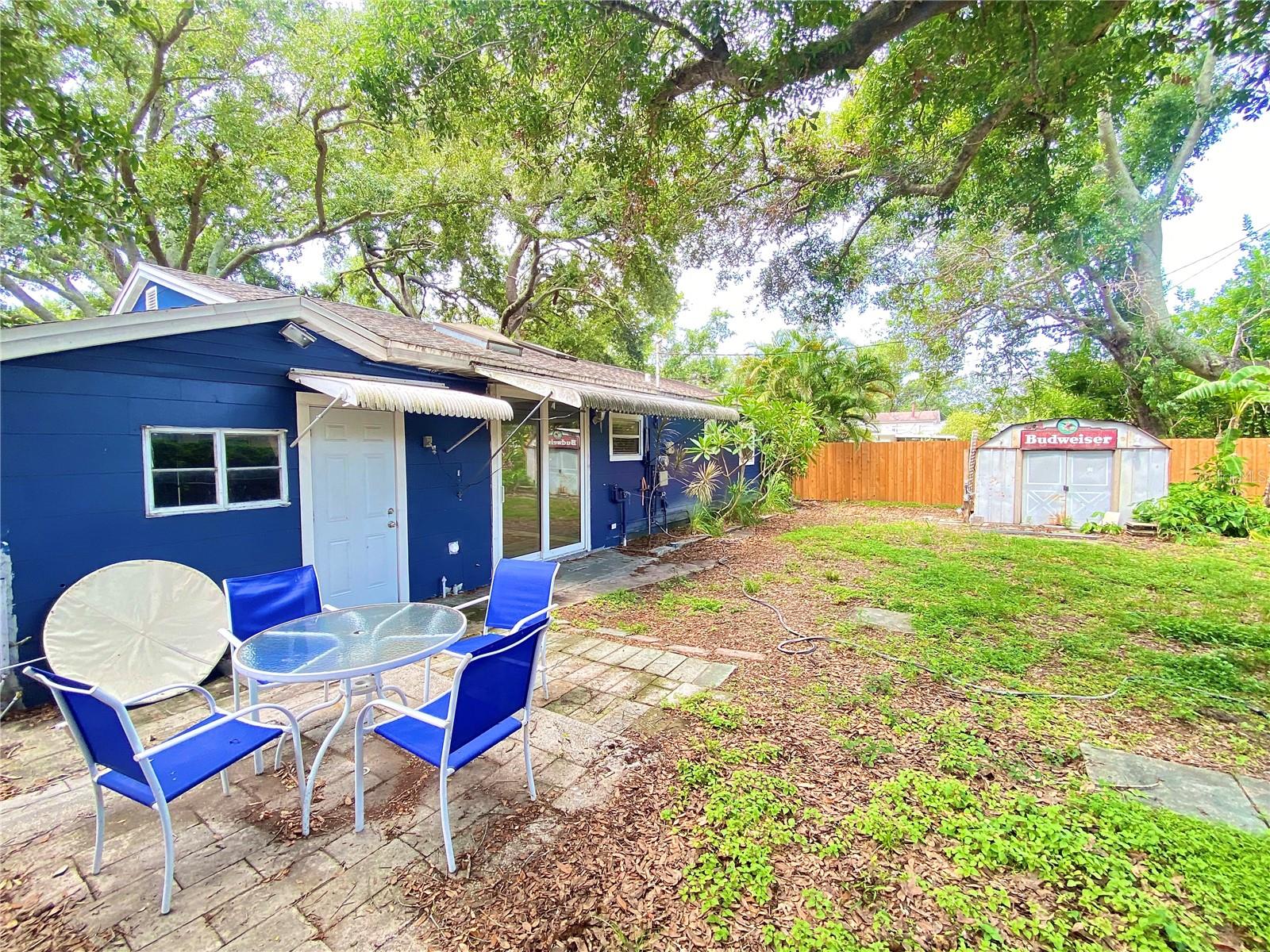 HOELDTKE GROVE SUB - Residential Lease