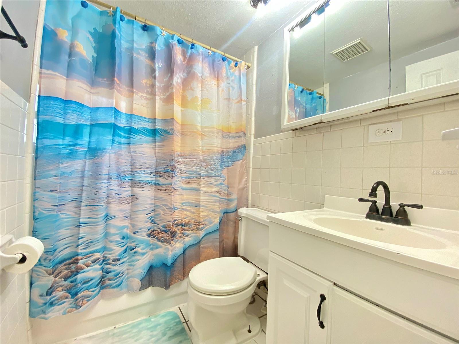 HOELDTKE GROVE SUB - Residential Lease
