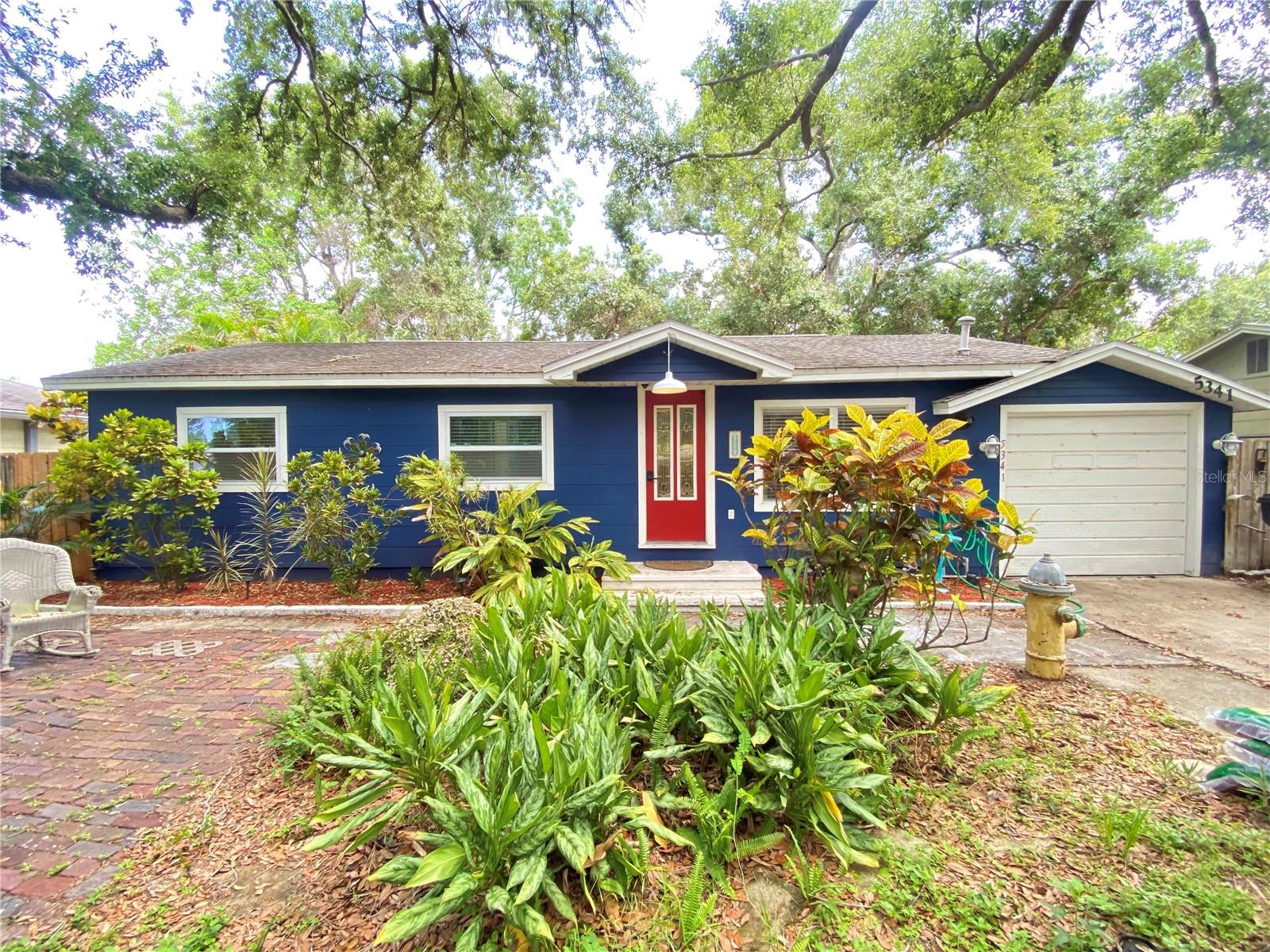 HOELDTKE GROVE SUB - Residential Lease