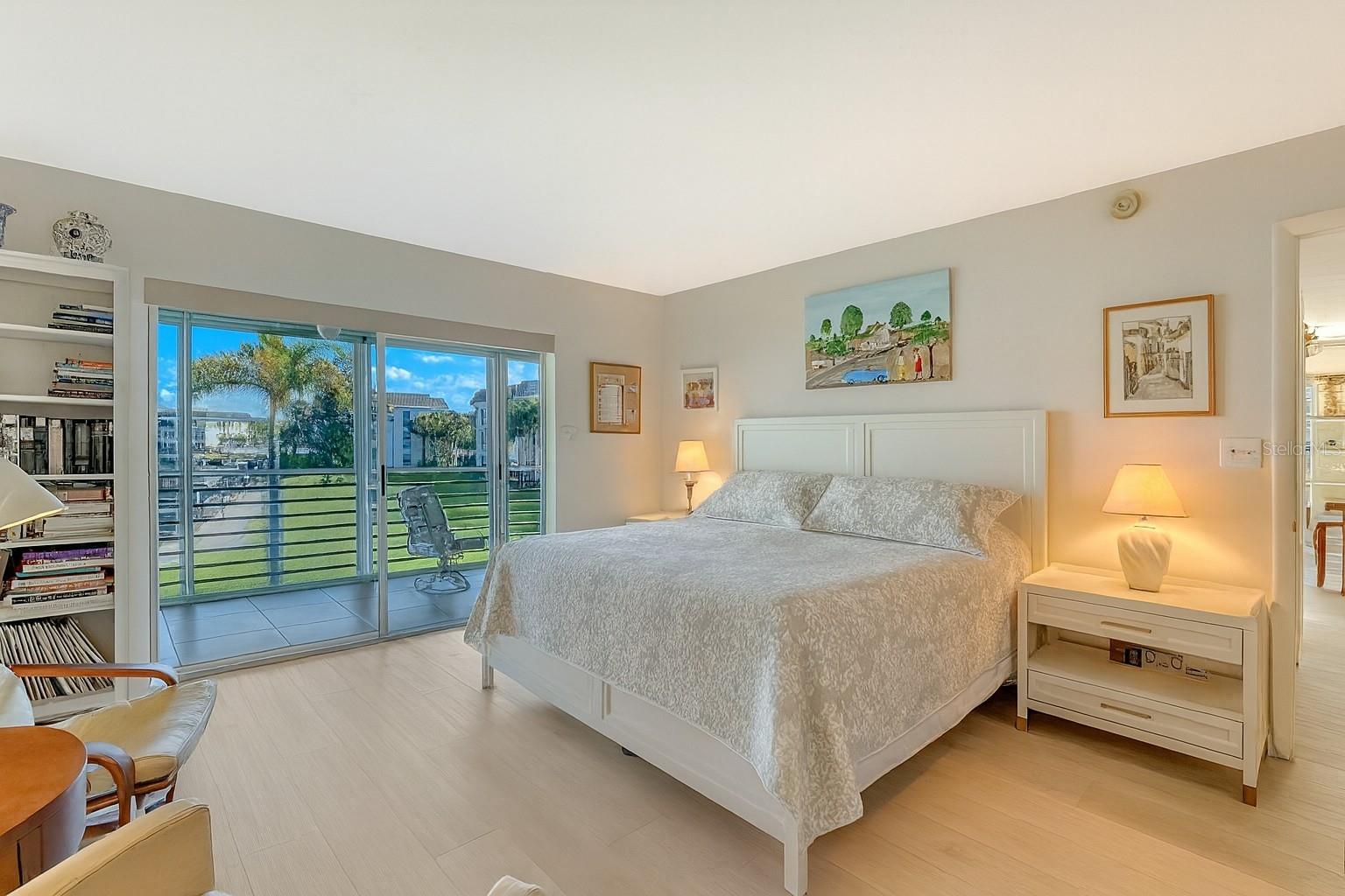 LONGBOAT HARBOUR - Residential