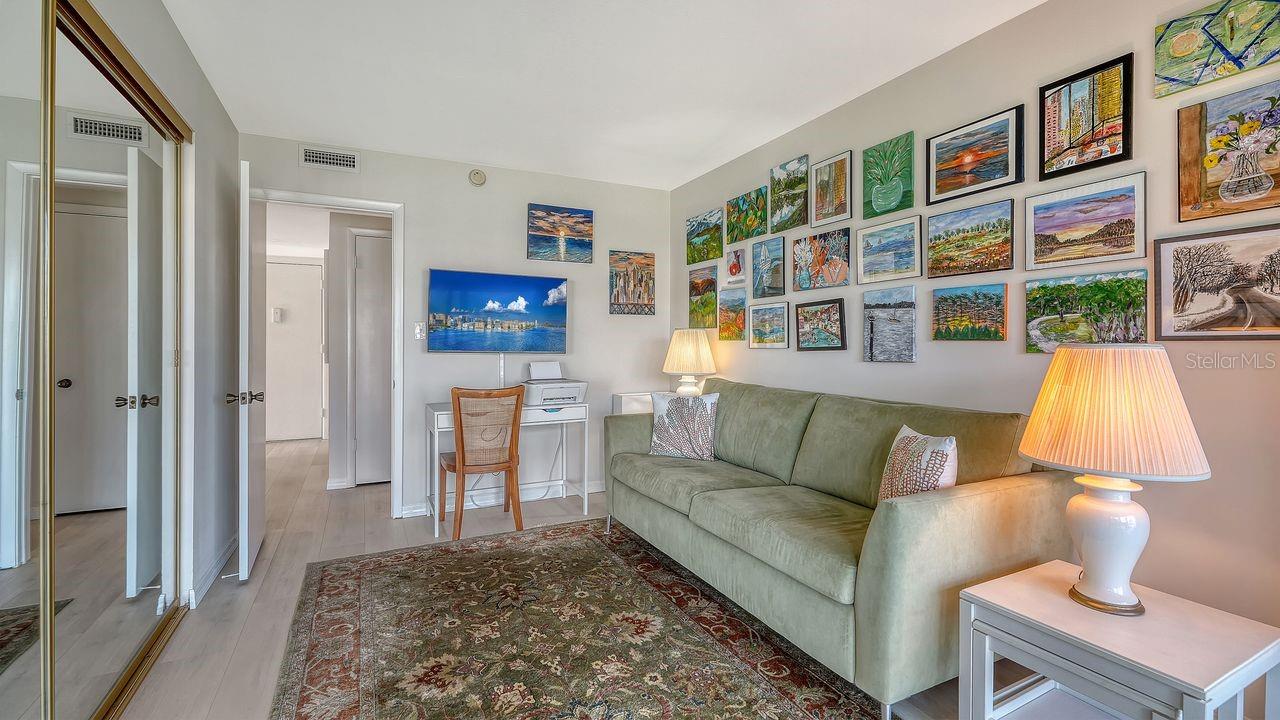 LONGBOAT HARBOUR - Residential