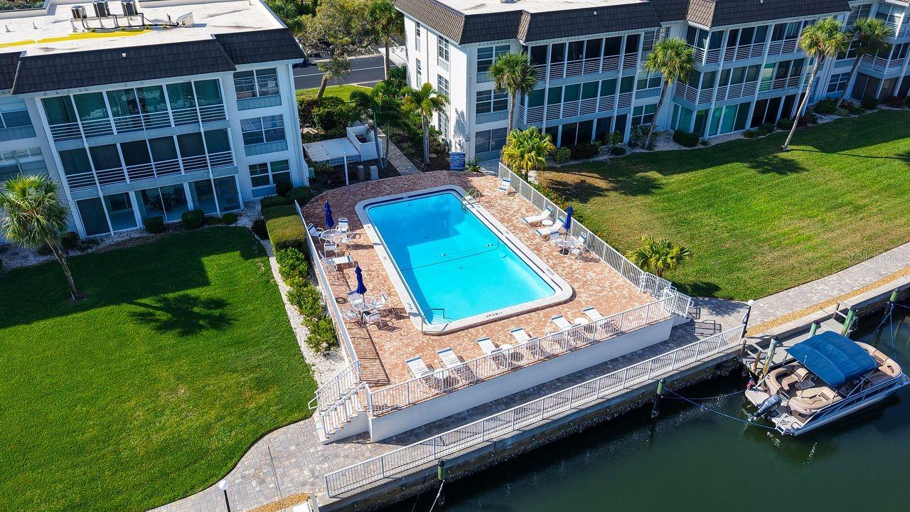LONGBOAT HARBOUR - Residential