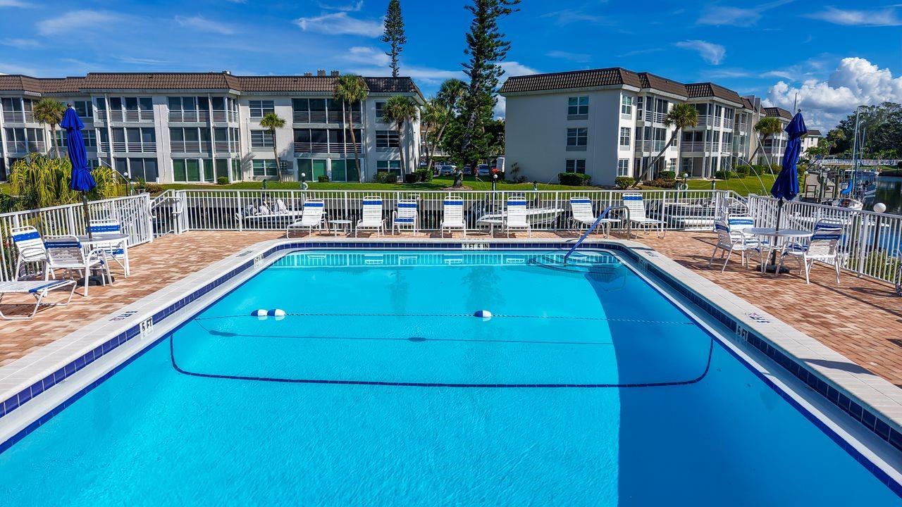 LONGBOAT HARBOUR - Residential