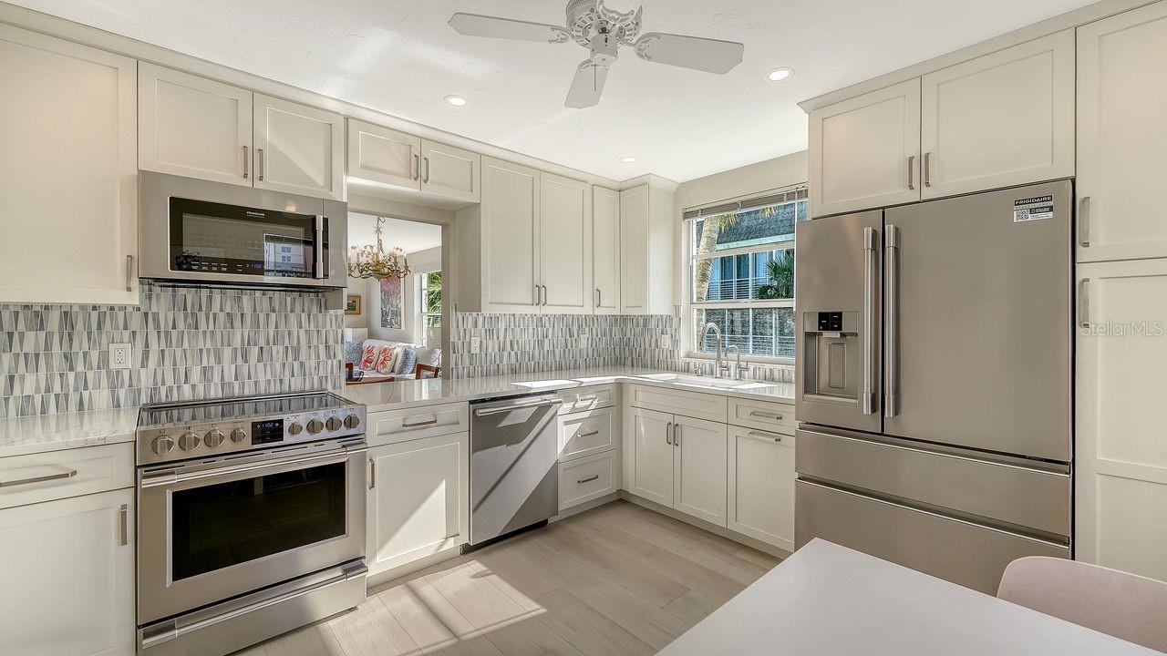 LONGBOAT HARBOUR - Residential