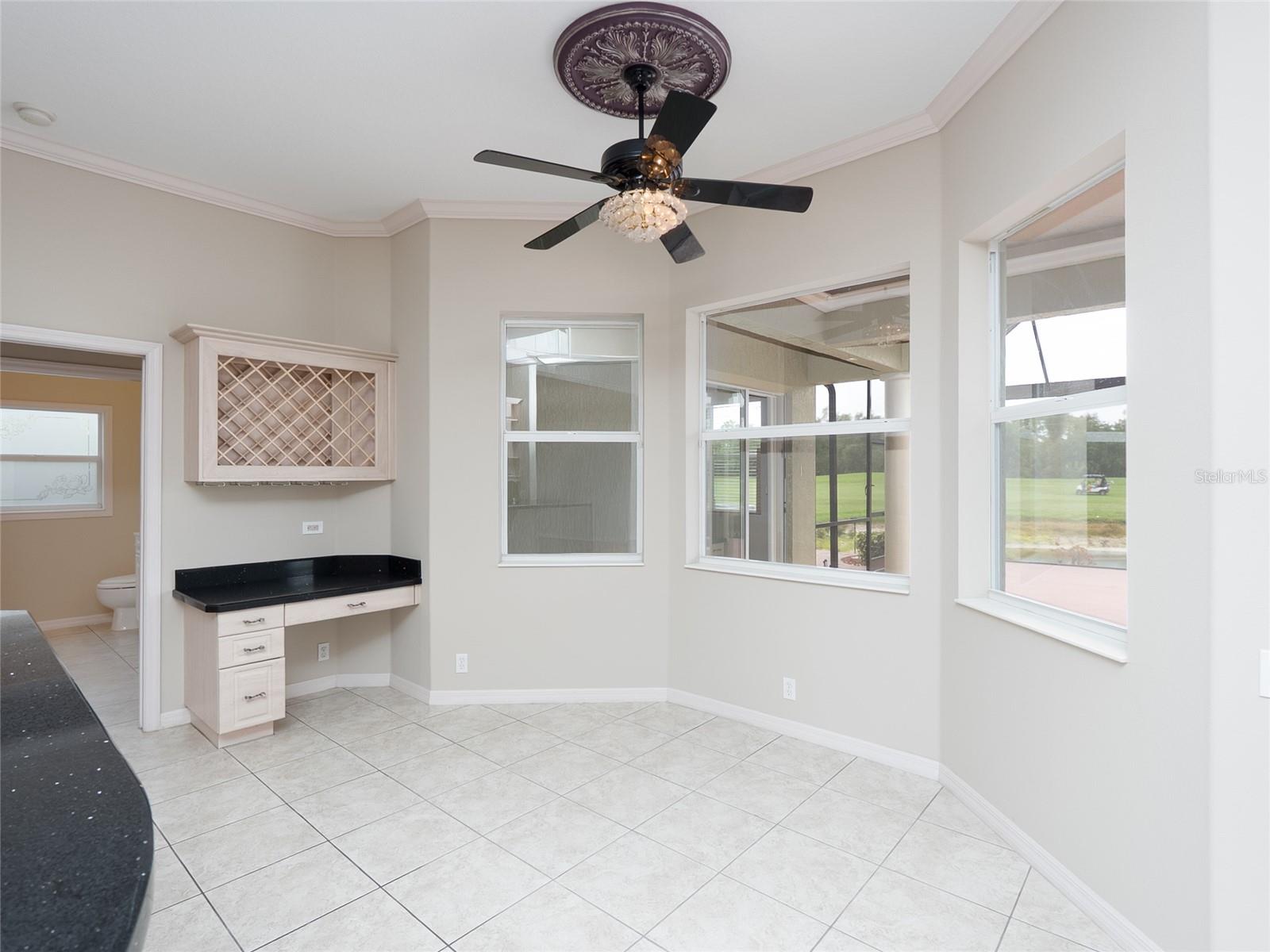 PELICAN POINTE GOLF & COUNTRY CLUB - Residential