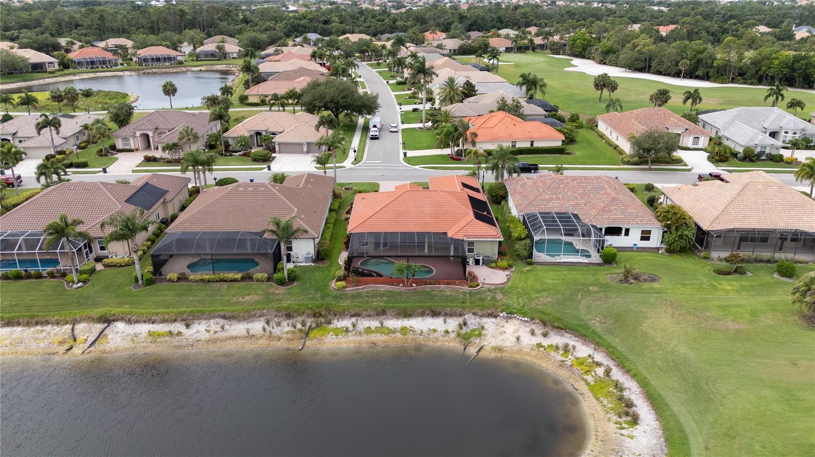 PELICAN POINTE GOLF & COUNTRY CLUB - Residential
