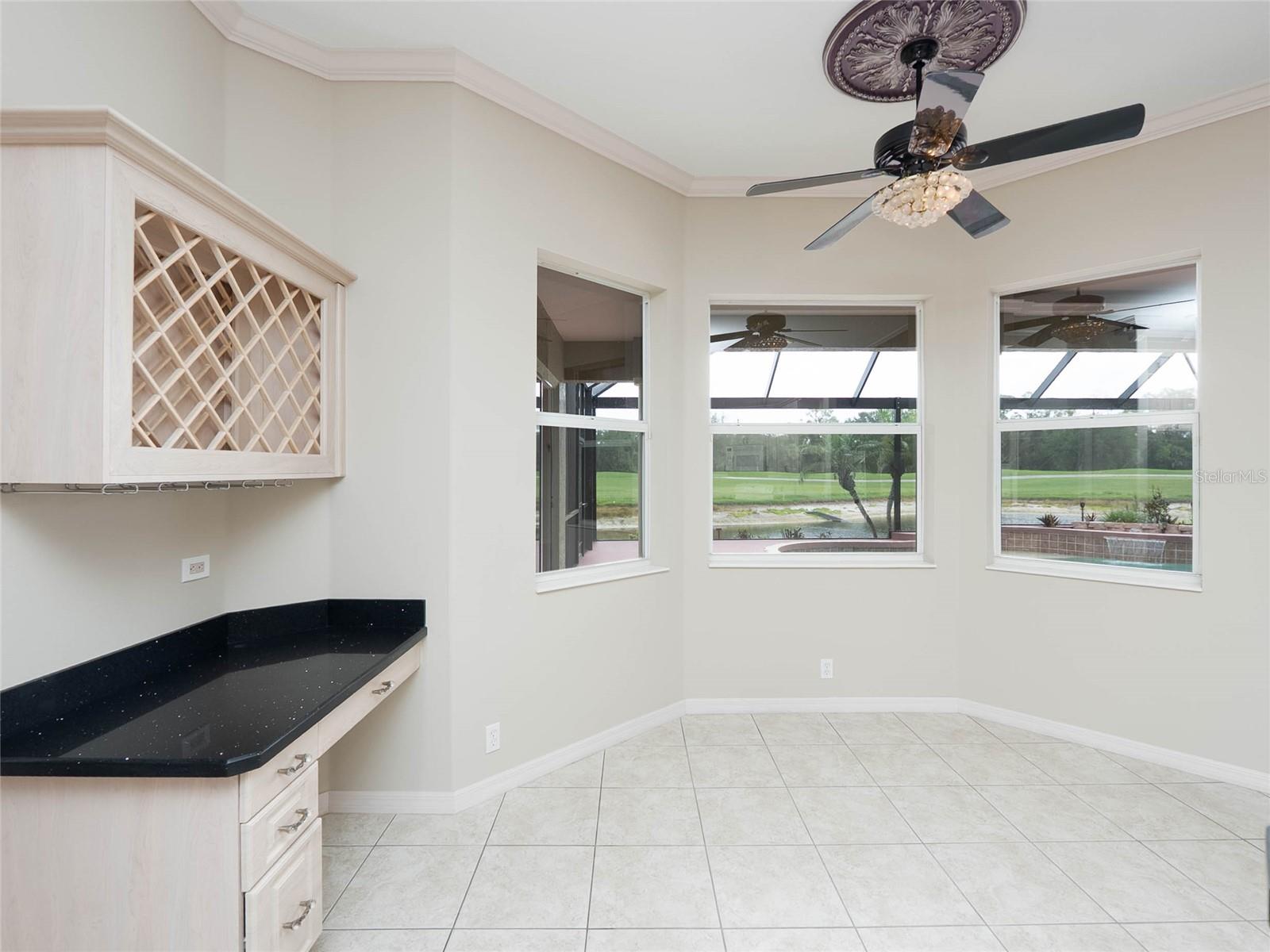 PELICAN POINTE GOLF & COUNTRY CLUB - Residential