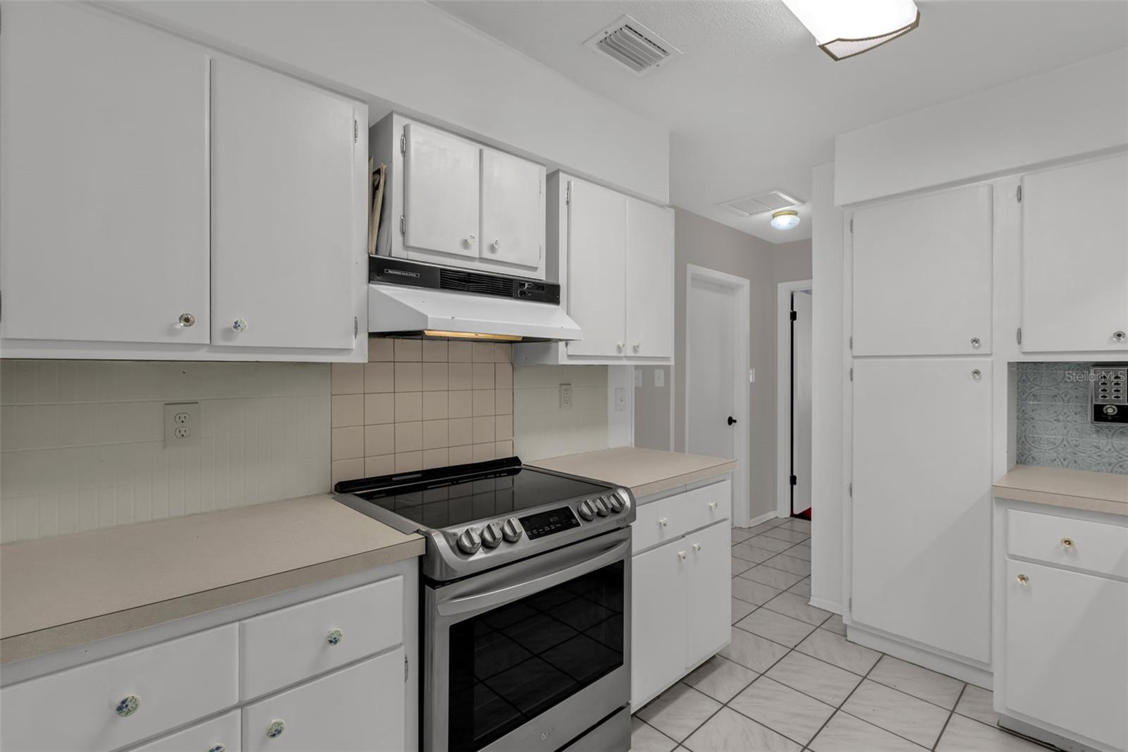 CRESCENT COVE - Residential