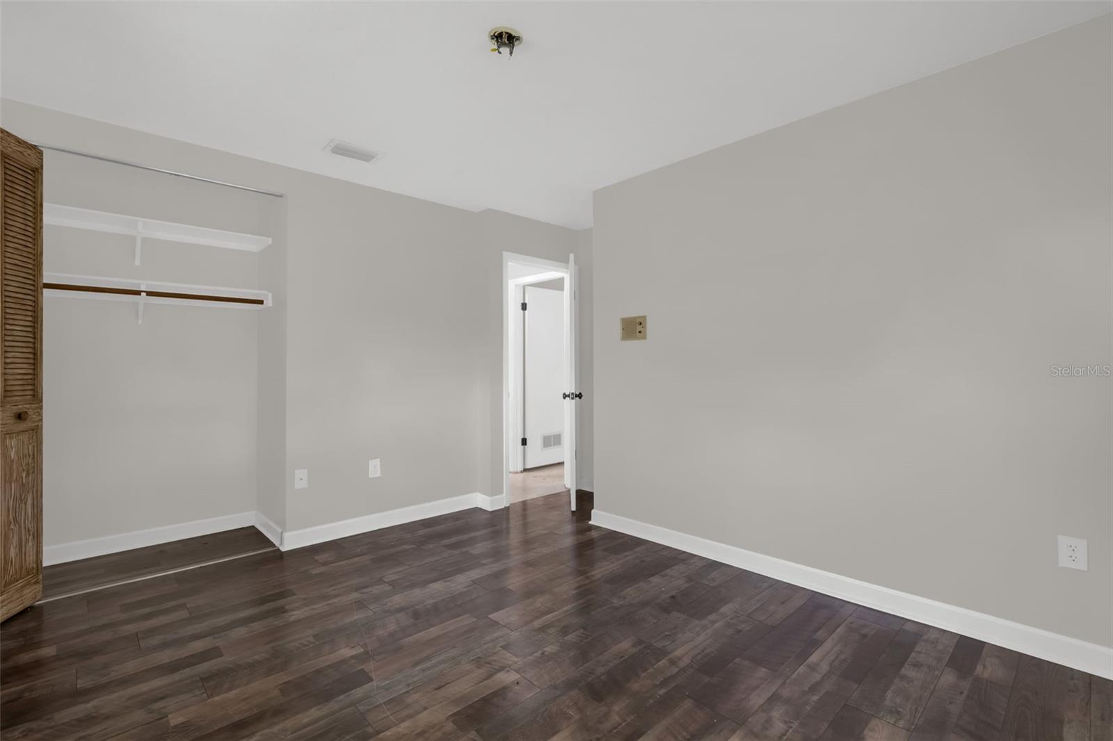 CRESCENT COVE - Residential