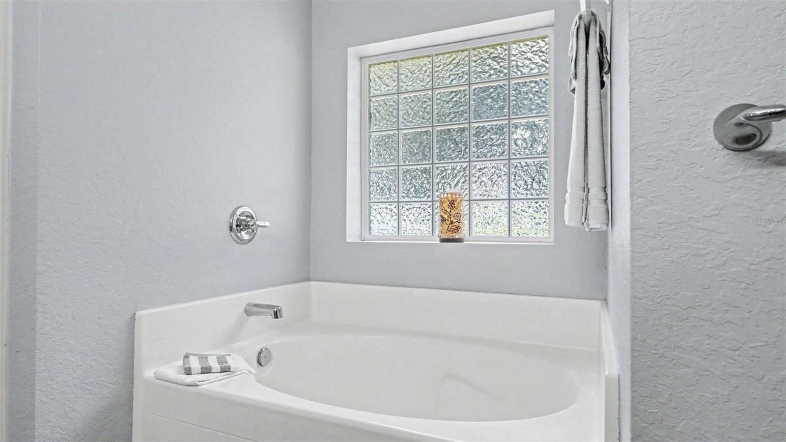 BLACKWATER OAKS - Residential