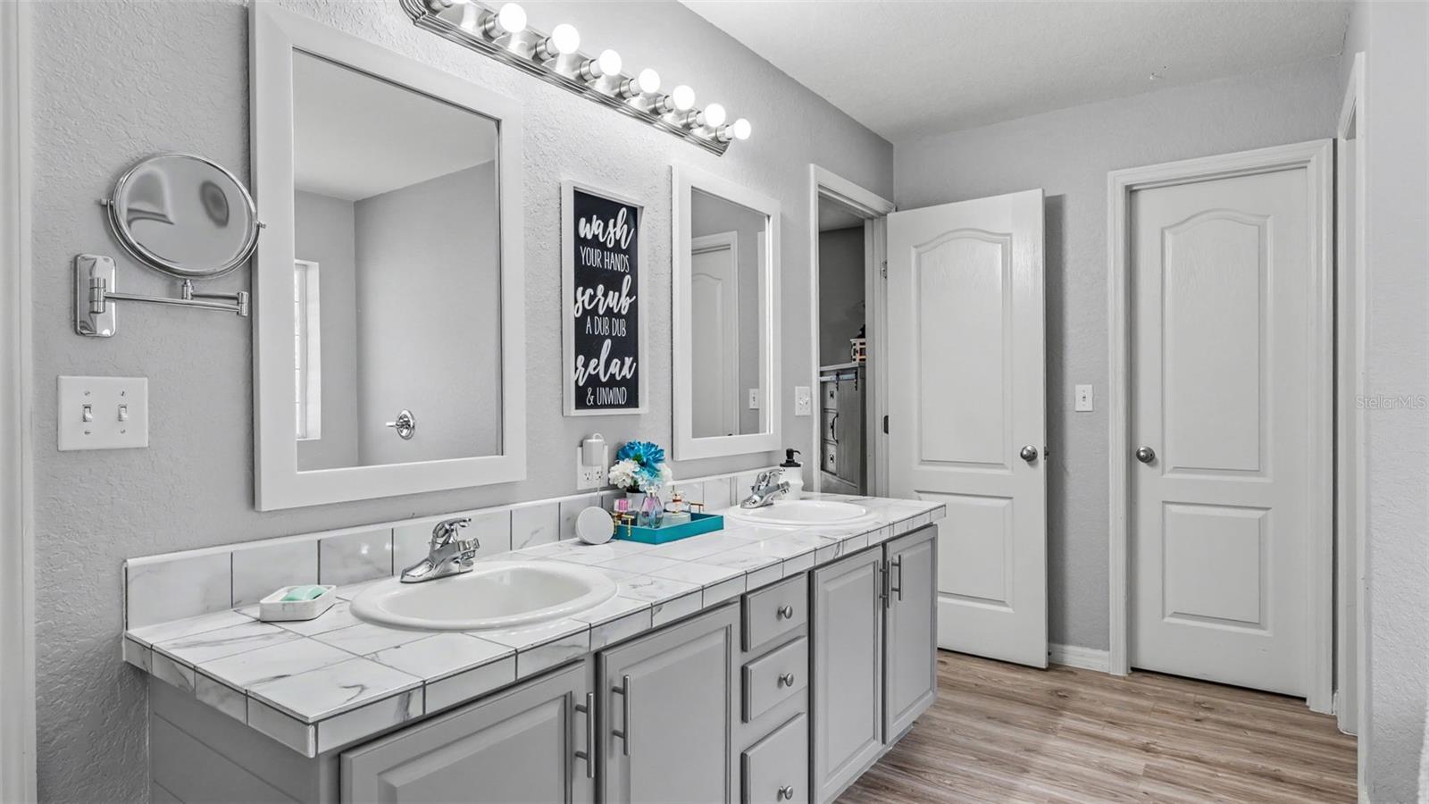 BLACKWATER OAKS - Residential