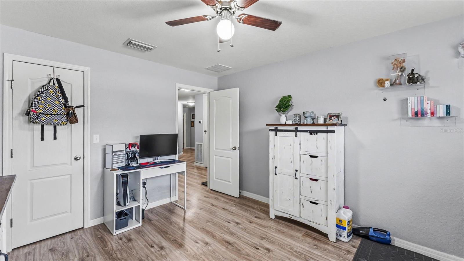 BLACKWATER OAKS - Residential