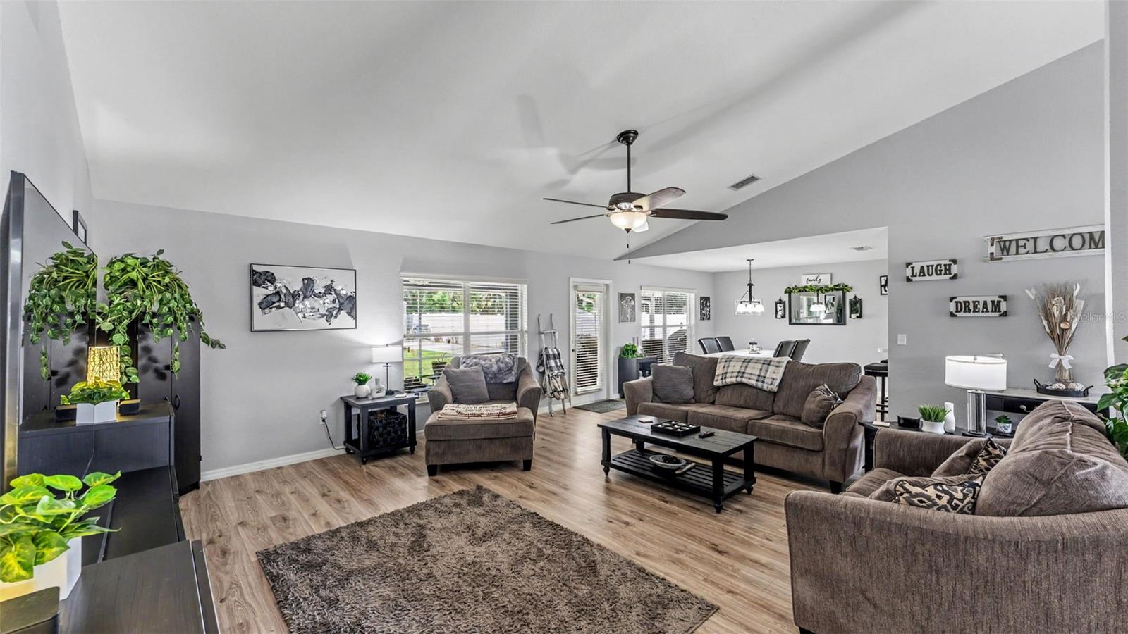 BLACKWATER OAKS - Residential