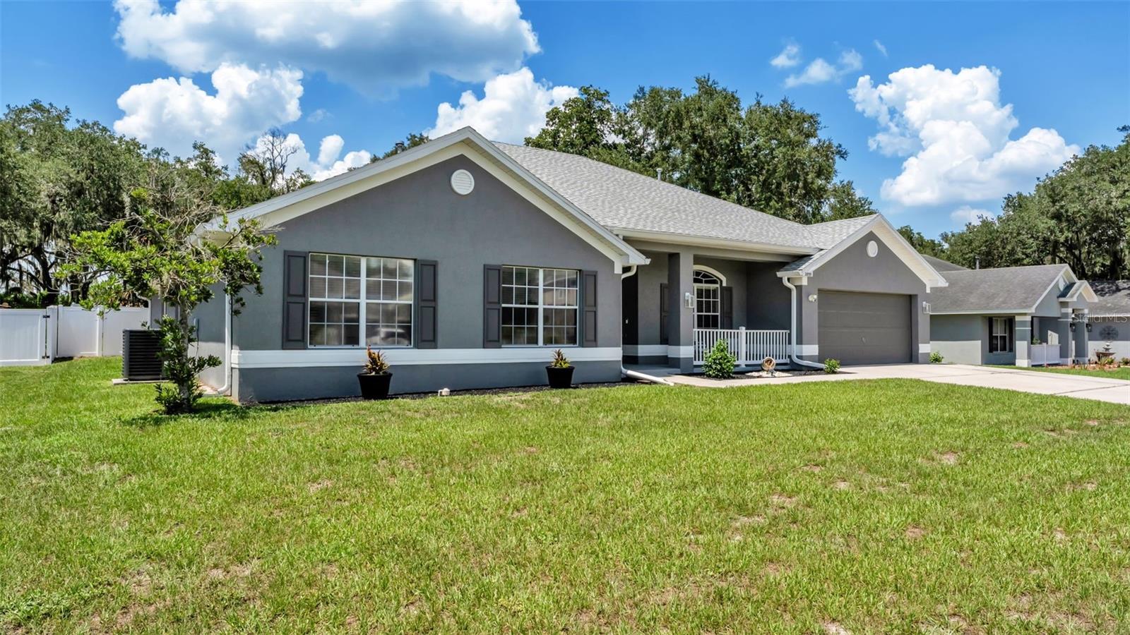 BLACKWATER OAKS - Residential