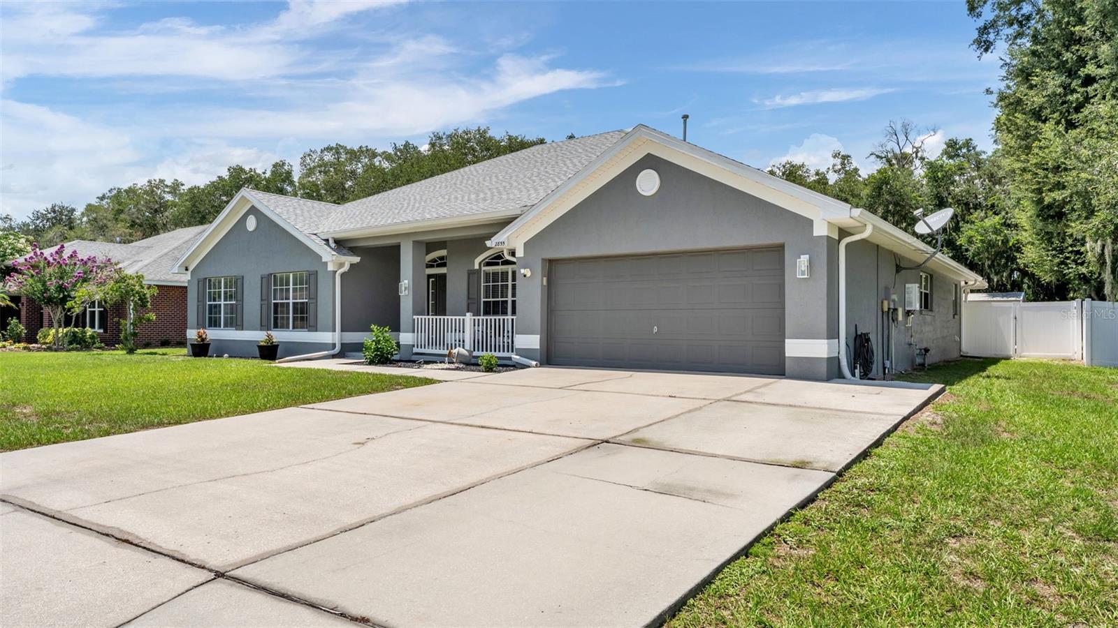 BLACKWATER OAKS - Residential