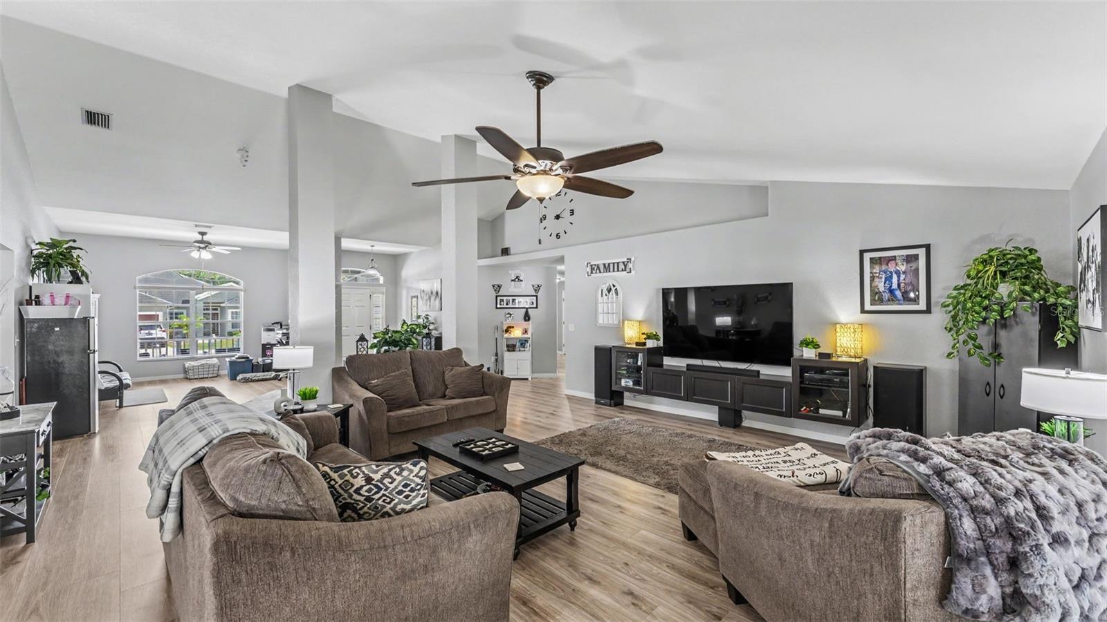 BLACKWATER OAKS - Residential