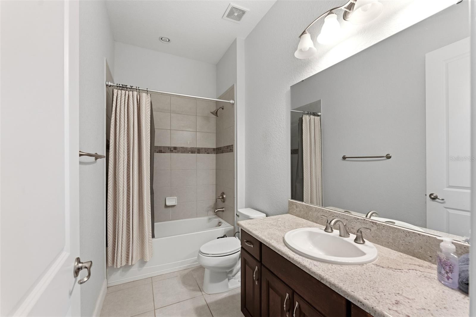 CASABELLA PH 2 - Residential