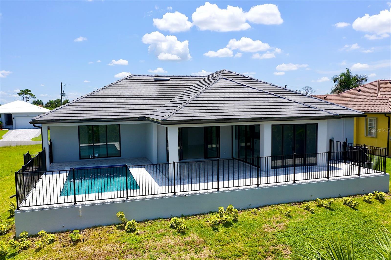 PUNTA GORDA ISLES SEC 21/BURNT STORE LAKES - Residential