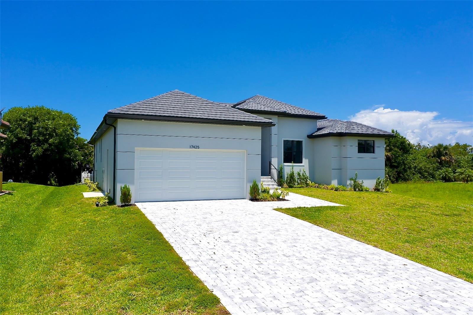 PUNTA GORDA ISLES SEC 21/BURNT STORE LAKES - Residential