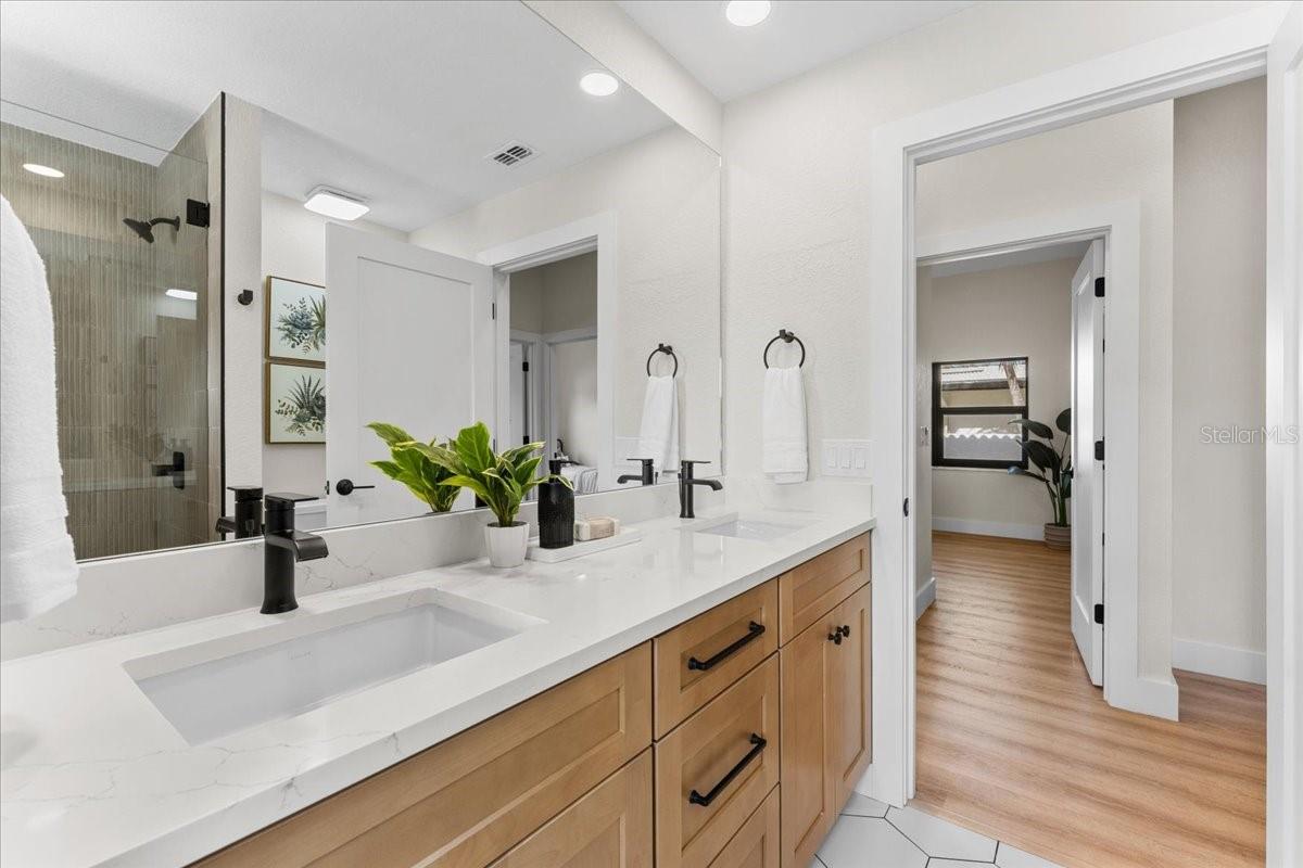 BAYWAY ISLES - Residential