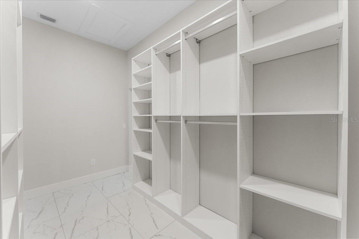 BAYWAY ISLES - Residential