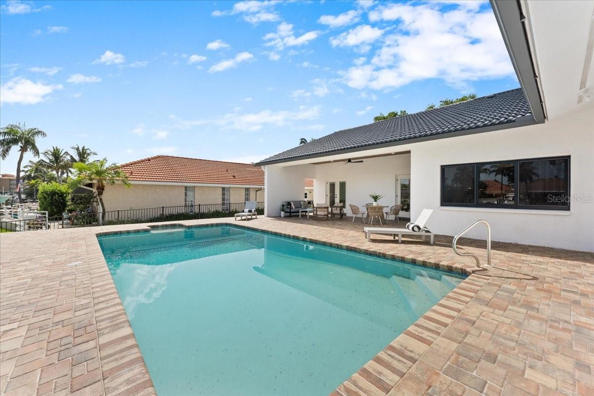 BAYWAY ISLES - Residential