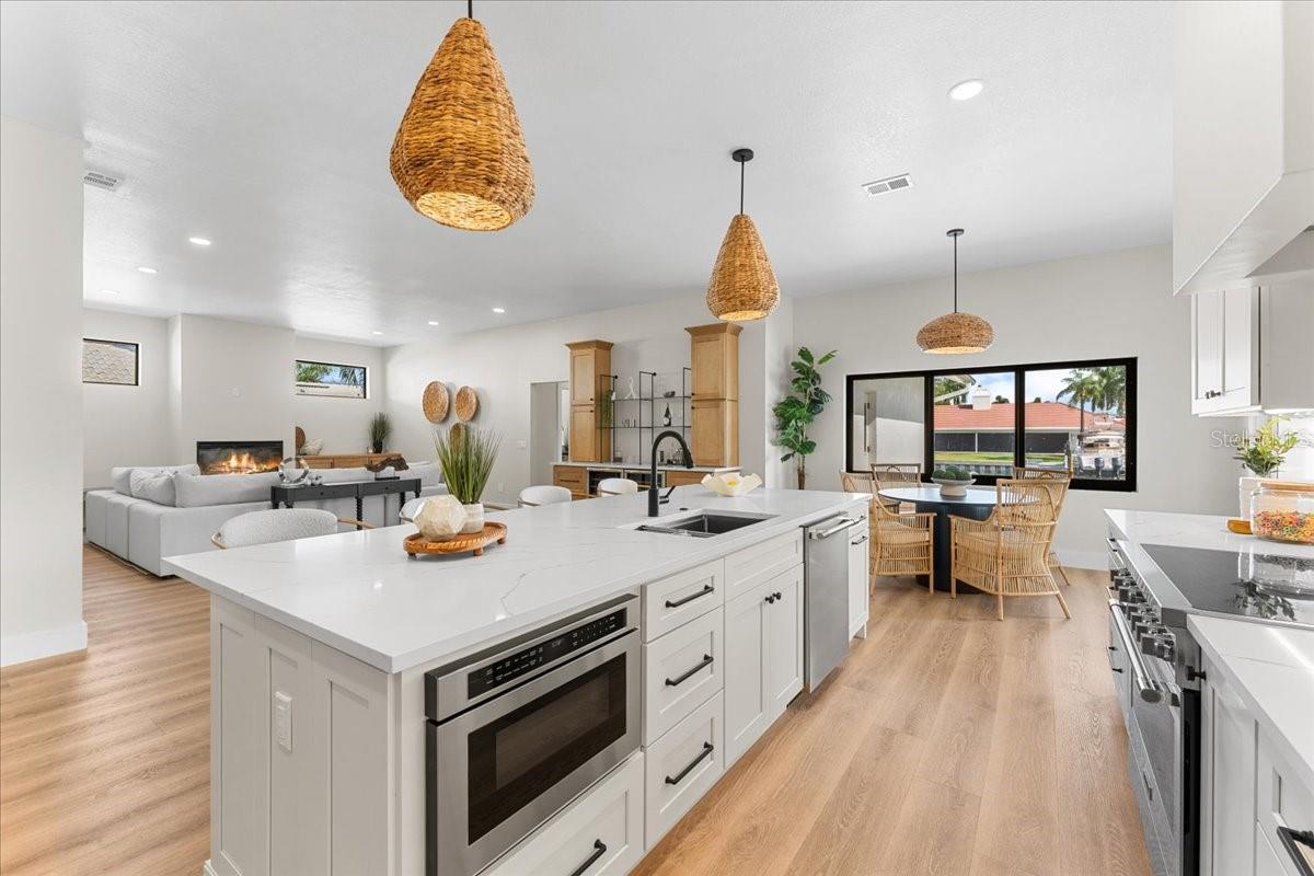 BAYWAY ISLES - Residential