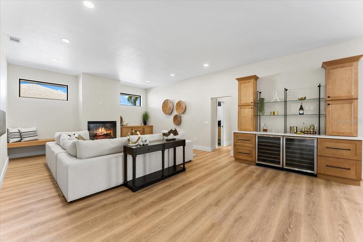 BAYWAY ISLES - Residential