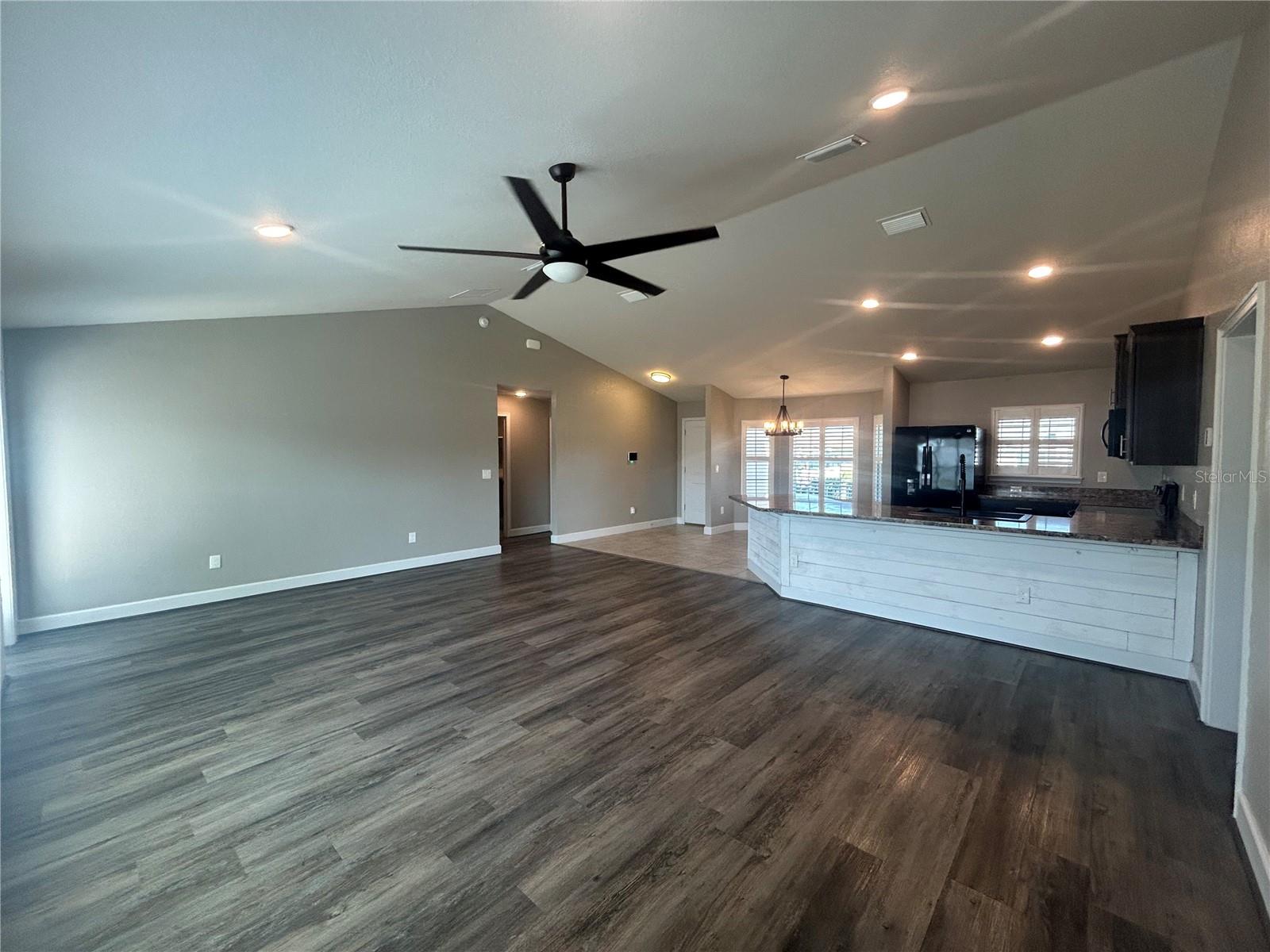 SUMMERCREST - Residential Lease