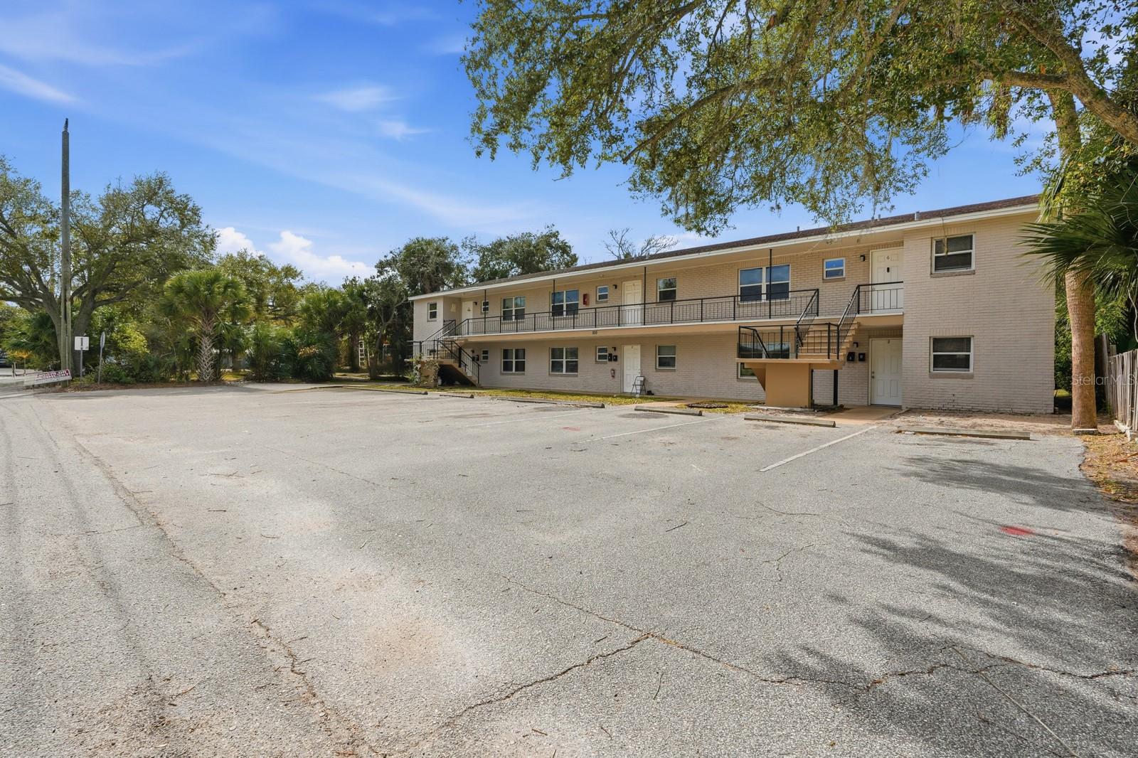WILSONS PORT ORANGE - Commercial Sale