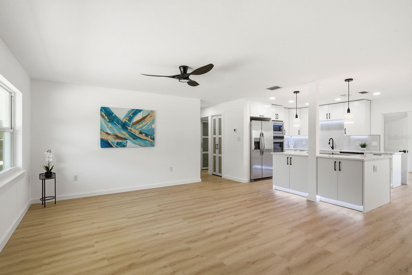 FAIRWAY MANOR - Residential